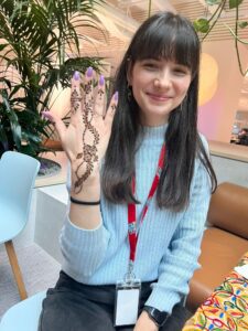 Henna tattoo artist in Melbourne Bellydance